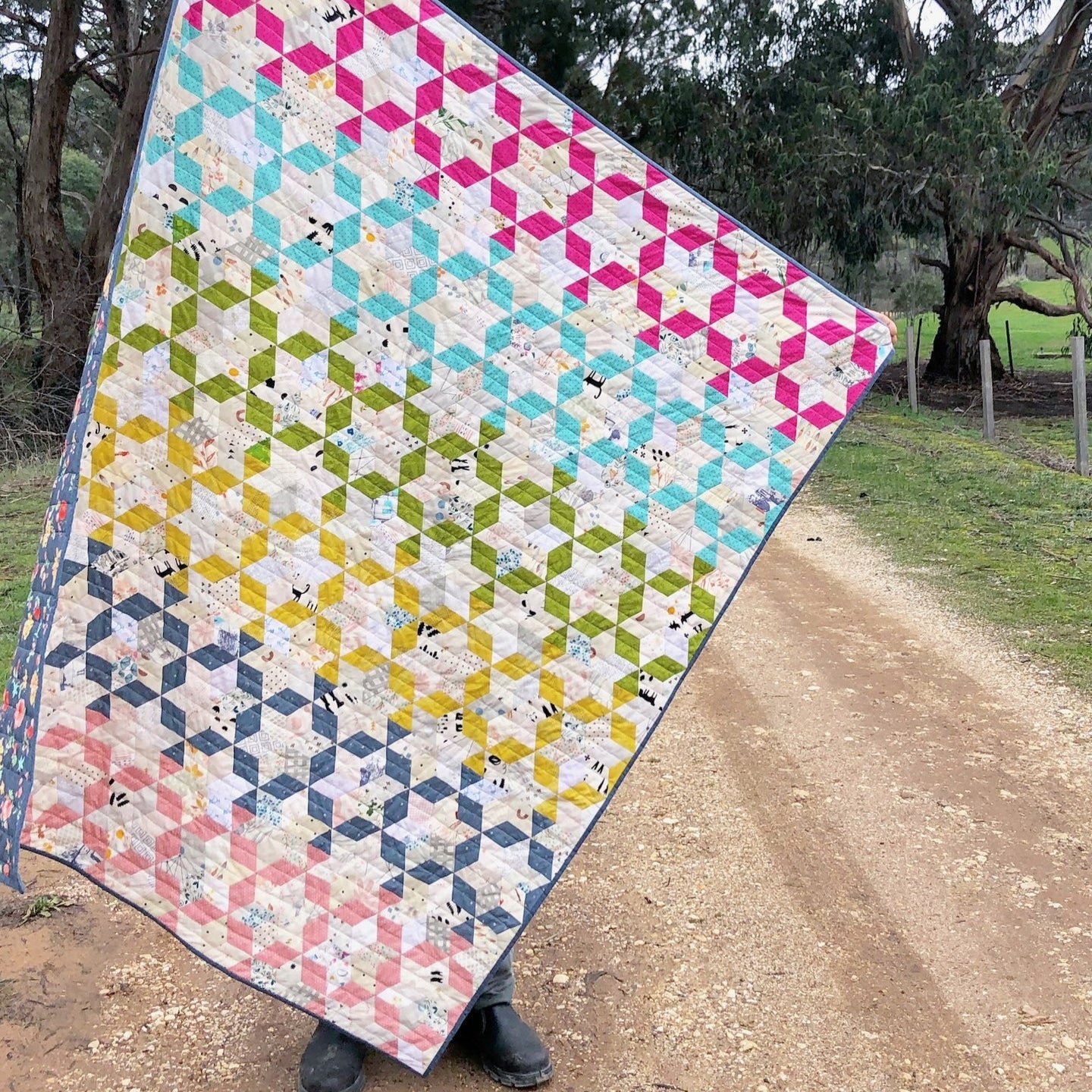 Big Box of 2-Inch 6-Point Diamonds | 920 Papers